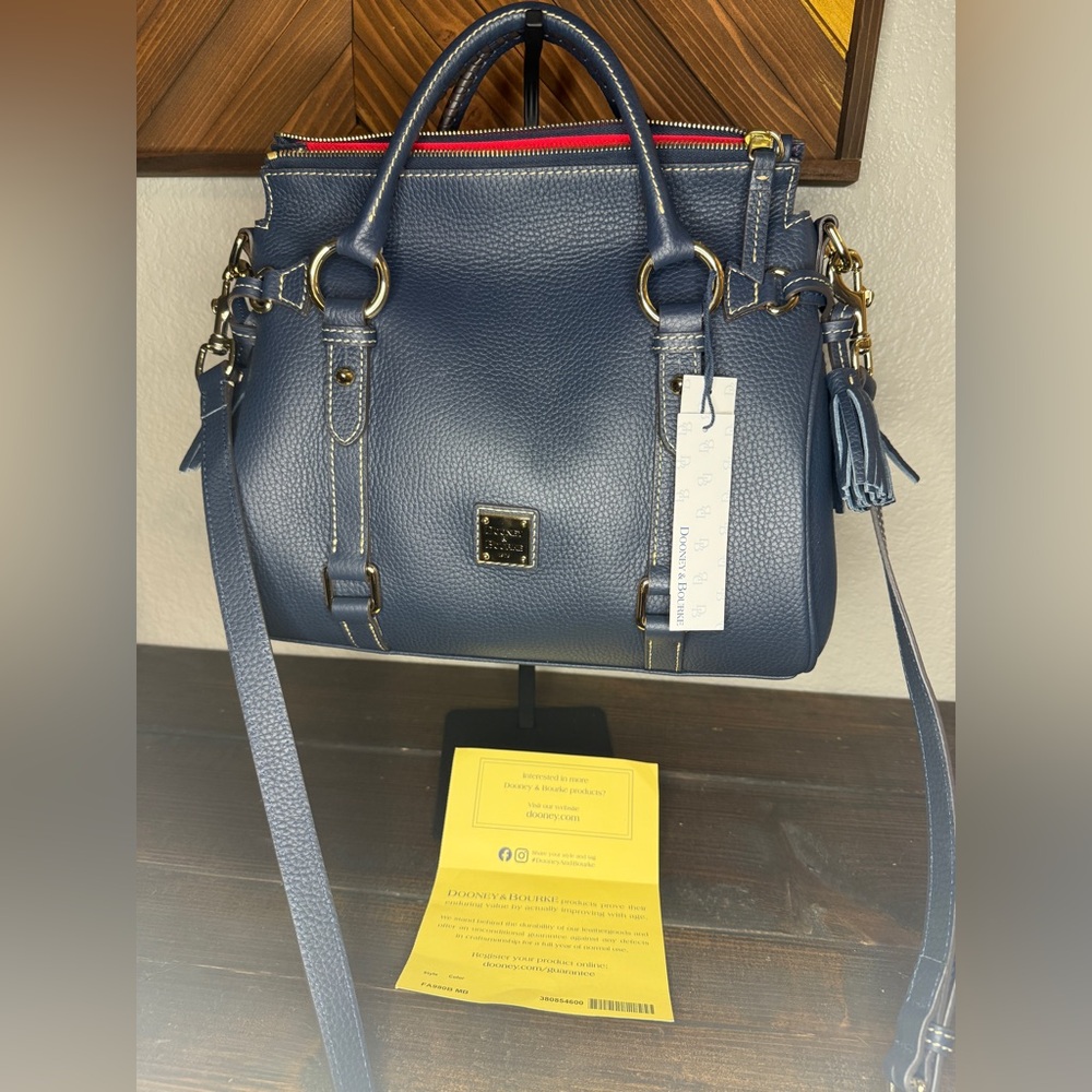 Dooney and Bourke Florentine Large Satchel - NEVER USED - Picture 2 of 7